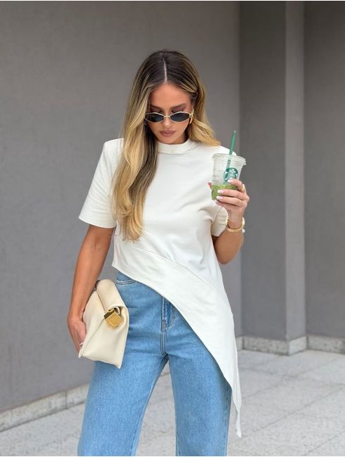 Tee Off White Antonela